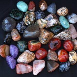 أكسيد الألومنيوم المصهور الأبيض F2000 2-3UM لتلميع أحجار العقيق الكريمة  -1-